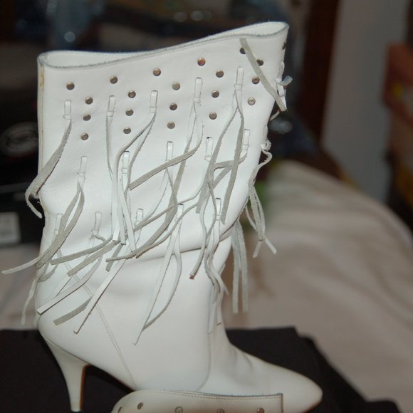 Vintage Two Lips Leather Boots with fringe - Picture 2 of 7